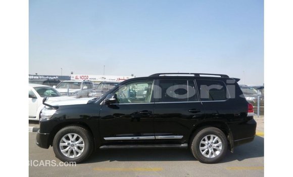 Acheter Import Voiture Toyota Land Cruiser Noir à Import - Dubai, Îles Agalega Acheter Import Voiture Toyota Land Cruiser Noir à Import - Dubai, Îles Agalega