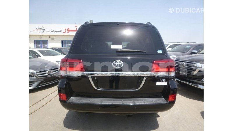 Big with watermark toyota land cruiser agalega islands import dubai 3512