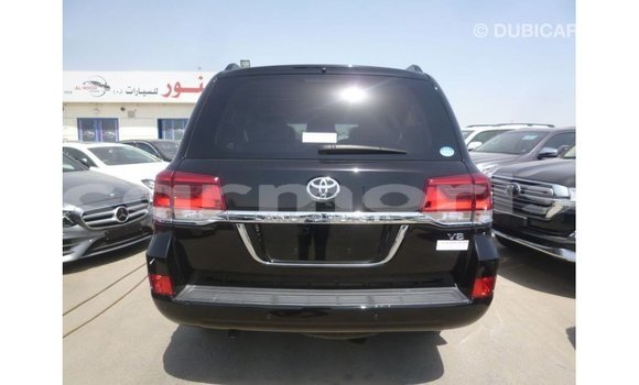 Acheter Import Voiture Toyota Land Cruiser Noir à Import - Dubai, Îles Agalega Acheter Import Voiture Toyota Land Cruiser Noir à Import - Dubai, Îles Agalega