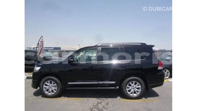 Big with watermark toyota land cruiser agalega islands import dubai 3513
