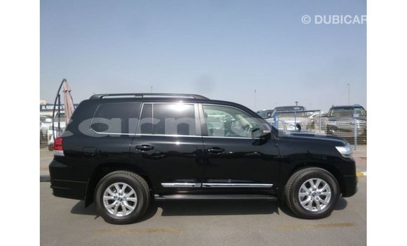 Acheter Import Voiture Toyota Land Cruiser Noir à Import - Dubai, Îles Agalega Acheter Import Voiture Toyota Land Cruiser Noir à Import - Dubai, Îles Agalega
