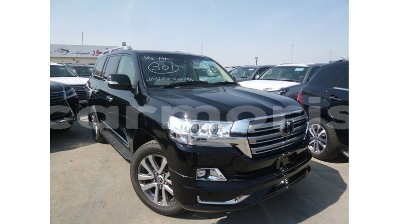 Big with watermark toyota land cruiser agalega islands import dubai 3519