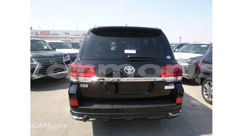 Big with watermark toyota land cruiser agalega islands import dubai 3519