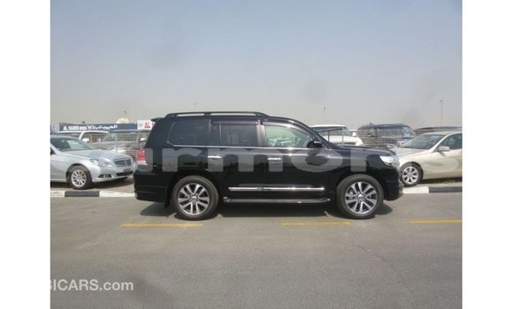 Acheter Import Voiture Toyota Land Cruiser Noir à Import - Dubai, Îles Agalega Acheter Import Voiture Toyota Land Cruiser Noir à Import - Dubai, Îles Agalega