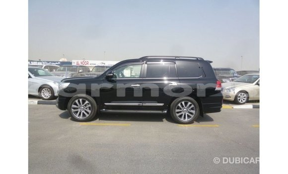 Acheter Import Voiture Toyota Land Cruiser Noir à Import - Dubai, Îles Agalega Acheter Import Voiture Toyota Land Cruiser Noir à Import - Dubai, Îles Agalega