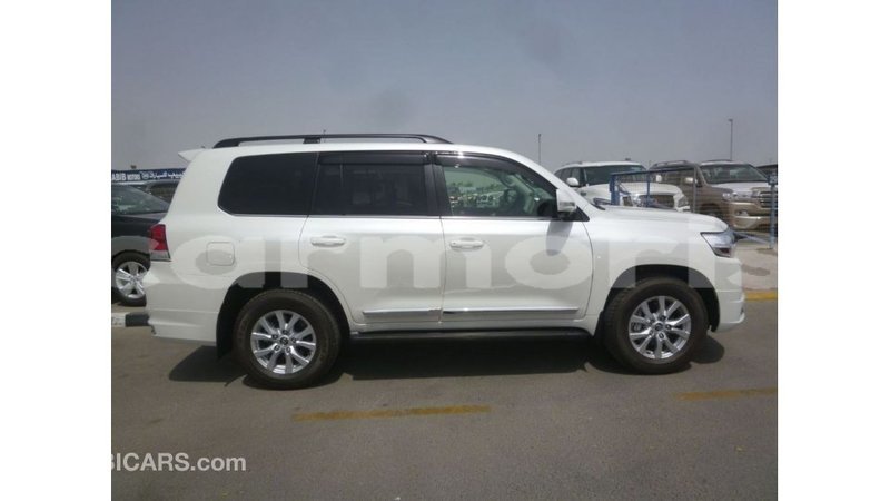 Big with watermark toyota land cruiser agalega islands import dubai 3521