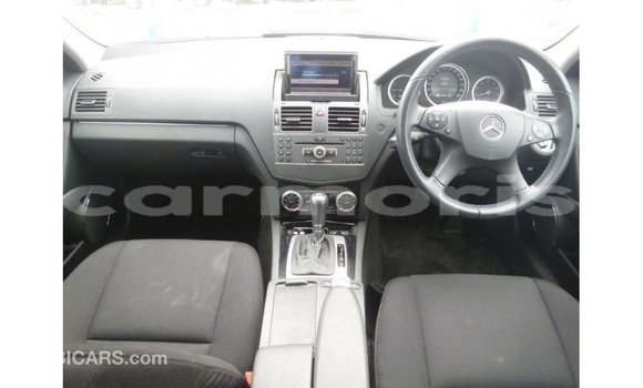 Buy Import Mercedes-Benz 200 White Car in Import - Dubai in Agalega Islands Buy Import Mercedes-Benz 200 White Car in Import - Dubai in Agalega Islands