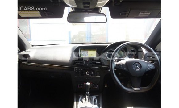 Acheter Import Voiture Mercedes-Benz 190 Autre à Import - Dubai, Îles Agalega Acheter Import Voiture Mercedes-Benz 190 Autre à Import - Dubai, Îles Agalega