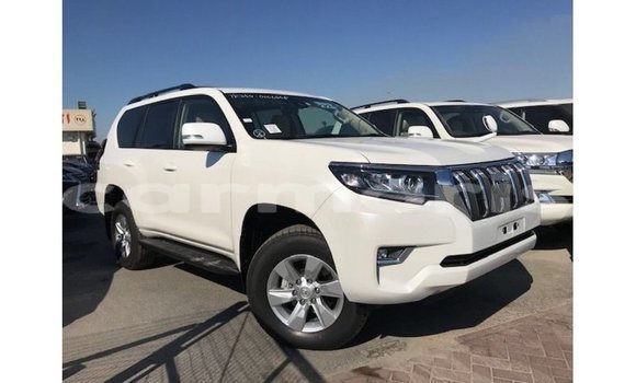 Acheter Import Voiture Toyota Prado Blanc à Import - Dubai, Îles Agalega Acheter Import Voiture Toyota Prado Blanc à Import - Dubai, Îles Agalega