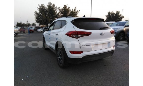 Buy Import Hyundai Tucson White Car in Import - Dubai in Agalega Islands Buy Import Hyundai Tucson White Car in Import - Dubai in Agalega Islands