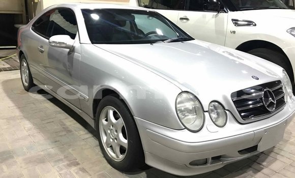 Buy Import Mercedes-Benz 190 (W201) Other Car in Import - Dubai in Agalega Islands Buy Import Mercedes-Benz 190 (W201) Other Car in Import - Dubai in Agalega Islands