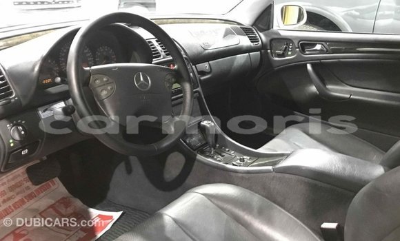 Buy Import Mercedes-Benz 190 (W201) Other Car in Import - Dubai in Agalega Islands Buy Import Mercedes-Benz 190 (W201) Other Car in Import - Dubai in Agalega Islands