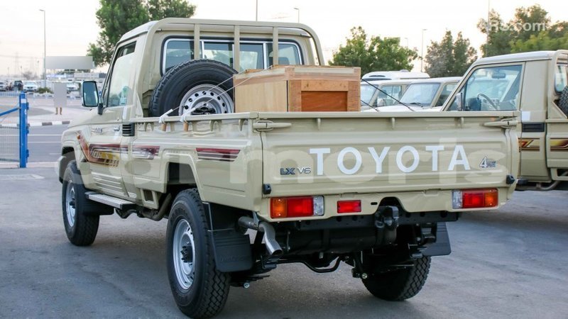 Big with watermark toyota land cruiser agalega islands import dubai 3554