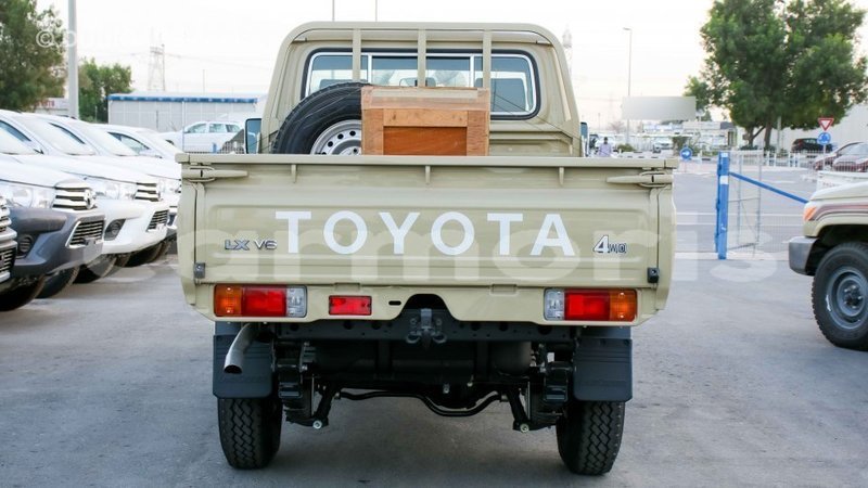 Big with watermark toyota land cruiser agalega islands import dubai 3554