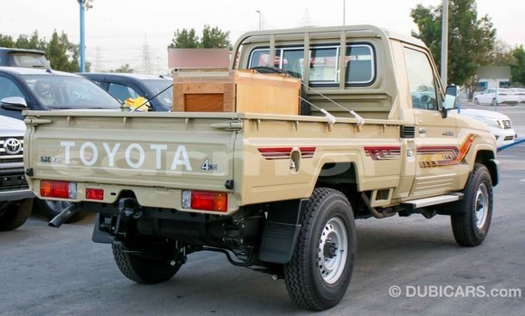 Buy Import Toyota Land Cruiser Beige Car in Import - Dubai in Agalega Islands Buy Import Toyota Land Cruiser Beige Car in Import - Dubai in Agalega Islands