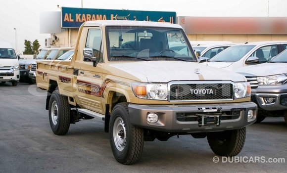 Buy Import Toyota Land Cruiser Beige Car in Import - Dubai in Agalega Islands Buy Import Toyota Land Cruiser Beige Car in Import - Dubai in Agalega Islands