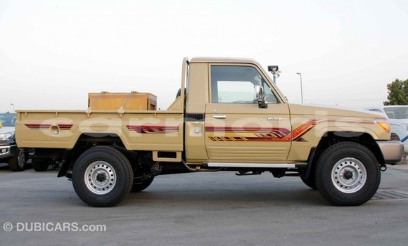 Buy Import Toyota Land Cruiser Beige Car in Import - Dubai in Agalega Islands Buy Import Toyota Land Cruiser Beige Car in Import - Dubai in Agalega Islands