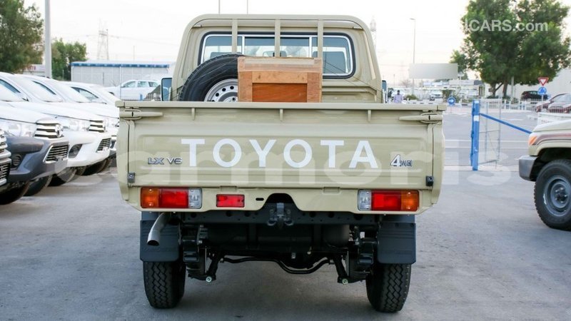 Big with watermark toyota land cruiser agalega islands import dubai 3573
