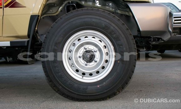 Buy Import Toyota Land Cruiser Beige Car in Import - Dubai in Agalega Islands Buy Import Toyota Land Cruiser Beige Car in Import - Dubai in Agalega Islands