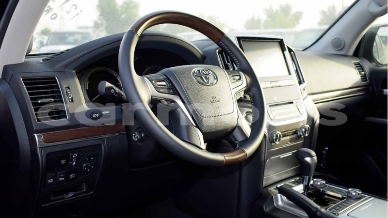 Big with watermark toyota land cruiser agalega islands import dubai 3586