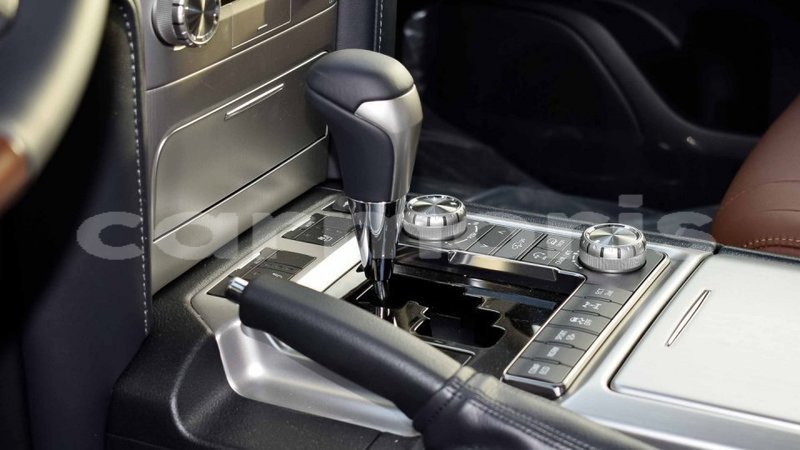 Big with watermark toyota land cruiser agalega islands import dubai 3586