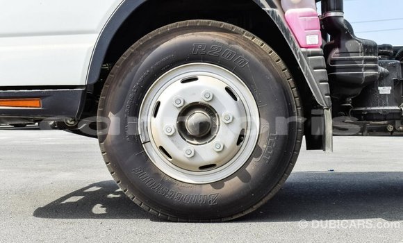 Buy Import Mitsubishi Carisma White Car in Import - Dubai in Agalega Islands Buy Import Mitsubishi Carisma White Car in Import - Dubai in Agalega Islands