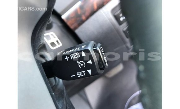 Acheter Import Voiture Toyota Land Cruiser Noir à Import - Dubai, Îles Agalega Acheter Import Voiture Toyota Land Cruiser Noir à Import - Dubai, Îles Agalega