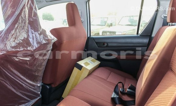 Buy Import Toyota Hilux White Car in Import - Dubai in Agalega Islands Buy Import Toyota Hilux White Car in Import - Dubai in Agalega Islands