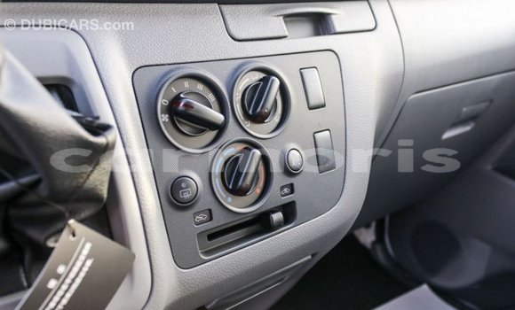 Acheter Import Voiture Nissan Urvan Blanc à Import - Dubai, Îles Agalega Acheter Import Voiture Nissan Urvan Blanc à Import - Dubai, Îles Agalega