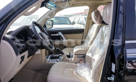 Acheter Import Voiture Toyota Land Cruiser Noir à Import - Dubai, Îles Agalega Acheter Import Voiture Toyota Land Cruiser Noir à Import - Dubai, Îles Agalega