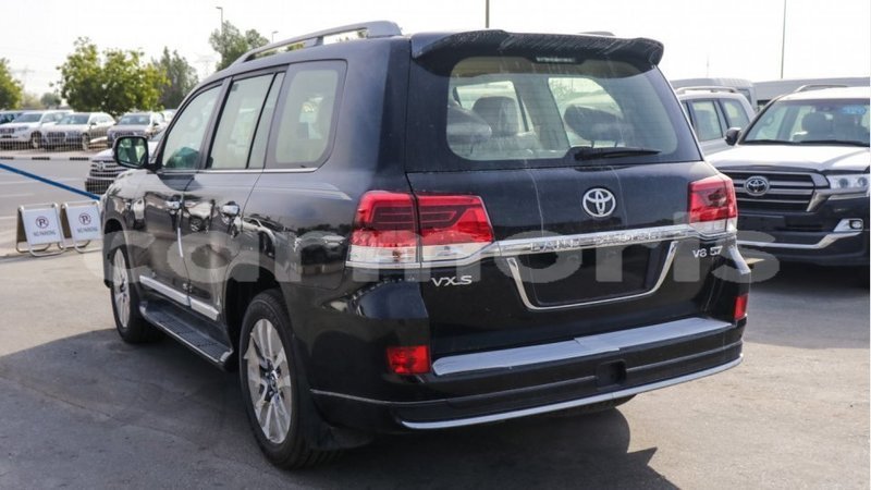 Big with watermark toyota land cruiser agalega islands import dubai 3626