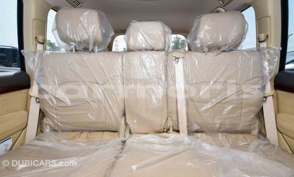 Acheter Import Voiture Toyota Land Cruiser Blanc à Import - Dubai, Îles Agalega Acheter Import Voiture Toyota Land Cruiser Blanc à Import - Dubai, Îles Agalega