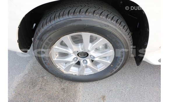 Buy Import Toyota Land Cruiser White Car in Import - Dubai in Agalega Islands Buy Import Toyota Land Cruiser White Car in Import - Dubai in Agalega Islands