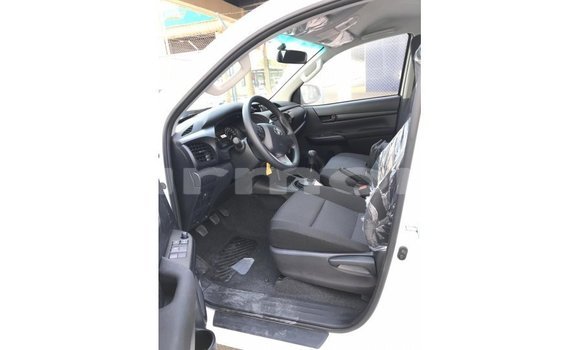 Buy Import Toyota Hilux White Car in Import - Dubai in Agalega Islands Buy Import Toyota Hilux White Car in Import - Dubai in Agalega Islands