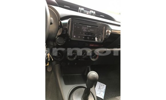 Buy Import Toyota Hilux White Car in Import - Dubai in Agalega Islands Buy Import Toyota Hilux White Car in Import - Dubai in Agalega Islands