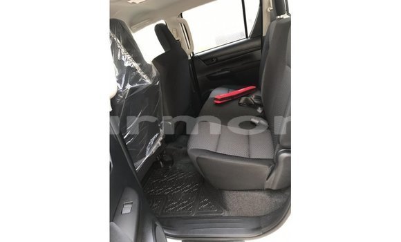 Buy Import Toyota Hilux White Car in Import - Dubai in Agalega Islands Buy Import Toyota Hilux White Car in Import - Dubai in Agalega Islands