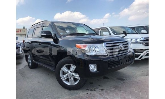 Acheter Import Voiture Toyota Land Cruiser Noir à Import - Dubai, Îles Agalega Acheter Import Voiture Toyota Land Cruiser Noir à Import - Dubai, Îles Agalega