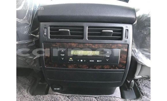 Acheter Import Voiture Toyota Land Cruiser Noir à Import - Dubai, Îles Agalega Acheter Import Voiture Toyota Land Cruiser Noir à Import - Dubai, Îles Agalega