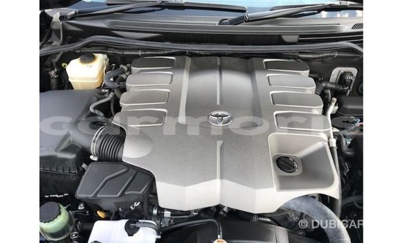 Acheter Import Voiture Toyota Land Cruiser Noir à Import - Dubai, Îles Agalega Acheter Import Voiture Toyota Land Cruiser Noir à Import - Dubai, Îles Agalega