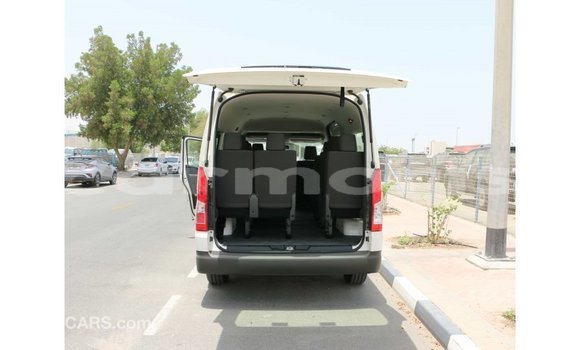 Buy Import Toyota Hiace White Car in Import - Dubai in Agalega Islands Buy Import Toyota Hiace White Car in Import - Dubai in Agalega Islands
