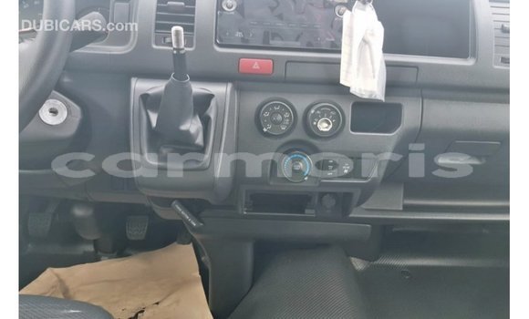 Buy Import Toyota Hiace White Car in Import - Dubai in Agalega Islands Buy Import Toyota Hiace White Car in Import - Dubai in Agalega Islands
