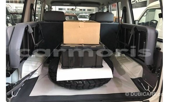 Buy Import Toyota Land Cruiser White Car in Import - Dubai in Agalega Islands Buy Import Toyota Land Cruiser White Car in Import - Dubai in Agalega Islands
