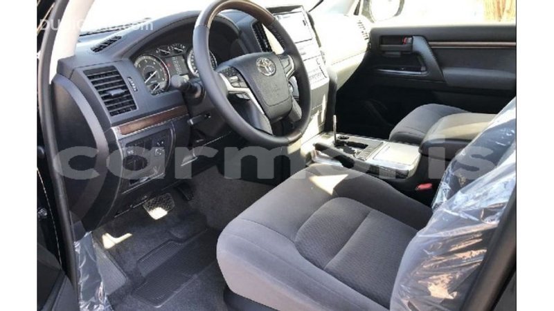 Big with watermark toyota land cruiser agalega islands import dubai 3654