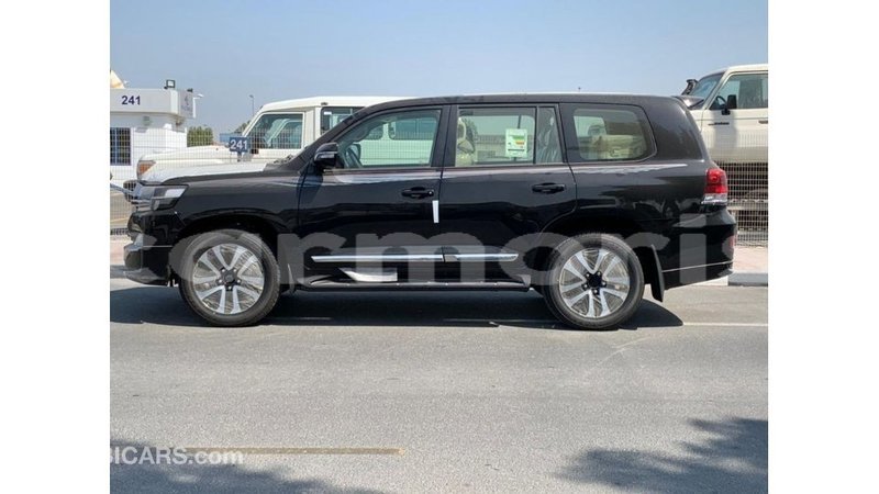 Big with watermark toyota land cruiser agalega islands import dubai 3661