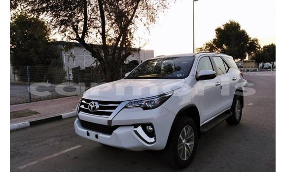 Buy Import Toyota Fortuner White Car in Import - Dubai in Agalega Islands Buy Import Toyota Fortuner White Car in Import - Dubai in Agalega Islands