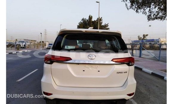 Buy Import Toyota Fortuner White Car in Import - Dubai in Agalega Islands Buy Import Toyota Fortuner White Car in Import - Dubai in Agalega Islands