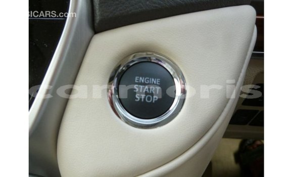 Buy Import Toyota Land Cruiser White Car in Import - Dubai in Agalega Islands Buy Import Toyota Land Cruiser White Car in Import - Dubai in Agalega Islands