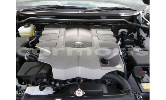 Buy Import Toyota Land Cruiser White Car in Import - Dubai in Agalega Islands Buy Import Toyota Land Cruiser White Car in Import - Dubai in Agalega Islands