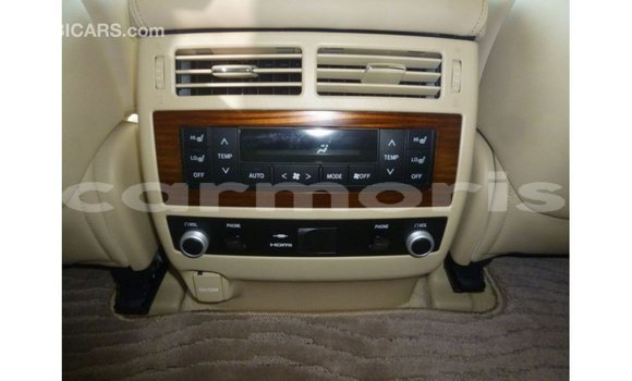 Acheter Import Voiture Toyota Land Cruiser Noir à Import - Dubai, Îles Agalega Acheter Import Voiture Toyota Land Cruiser Noir à Import - Dubai, Îles Agalega