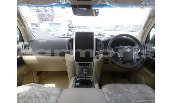 Acheter Import Voiture Toyota Land Cruiser Blanc à Import - Dubai, Îles Agalega Acheter Import Voiture Toyota Land Cruiser Blanc à Import - Dubai, Îles Agalega